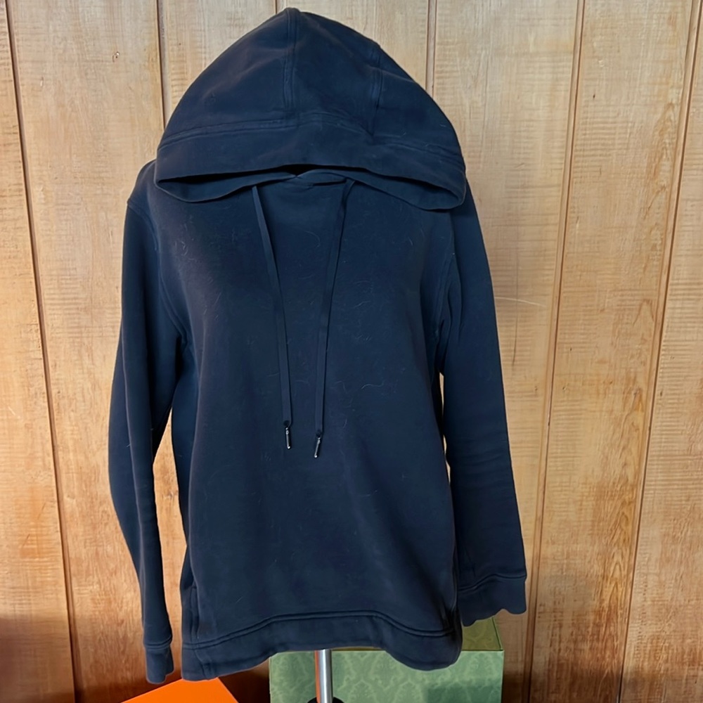 Lululemon sweatshirt.